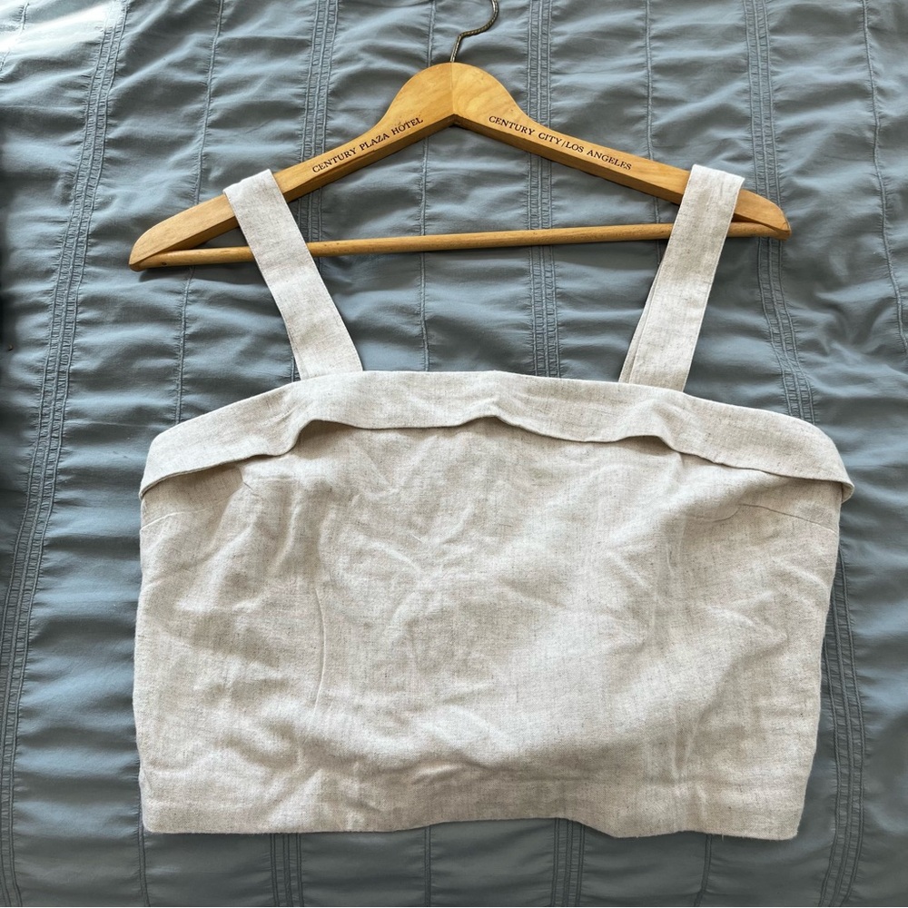 Elegant Cream Women's Top American Eagle NWT Sz M
